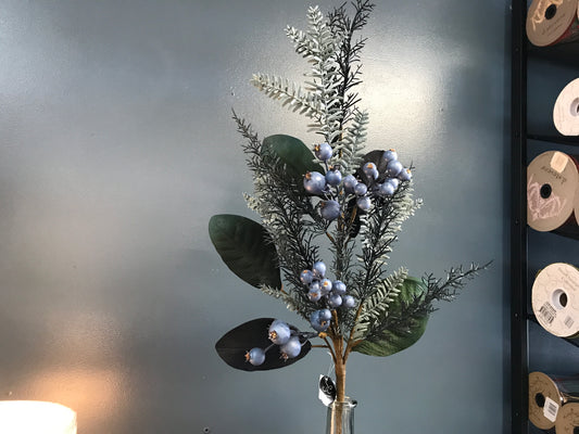 Blue Berry Mixed Pine /Magnolia Spray 30” (6/60)