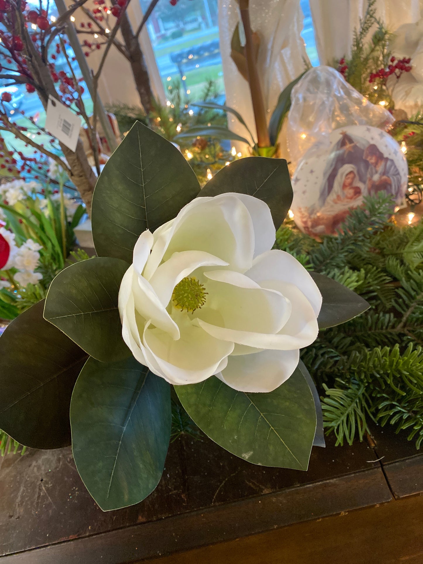 16” Fresh Cut Magnolia Spray