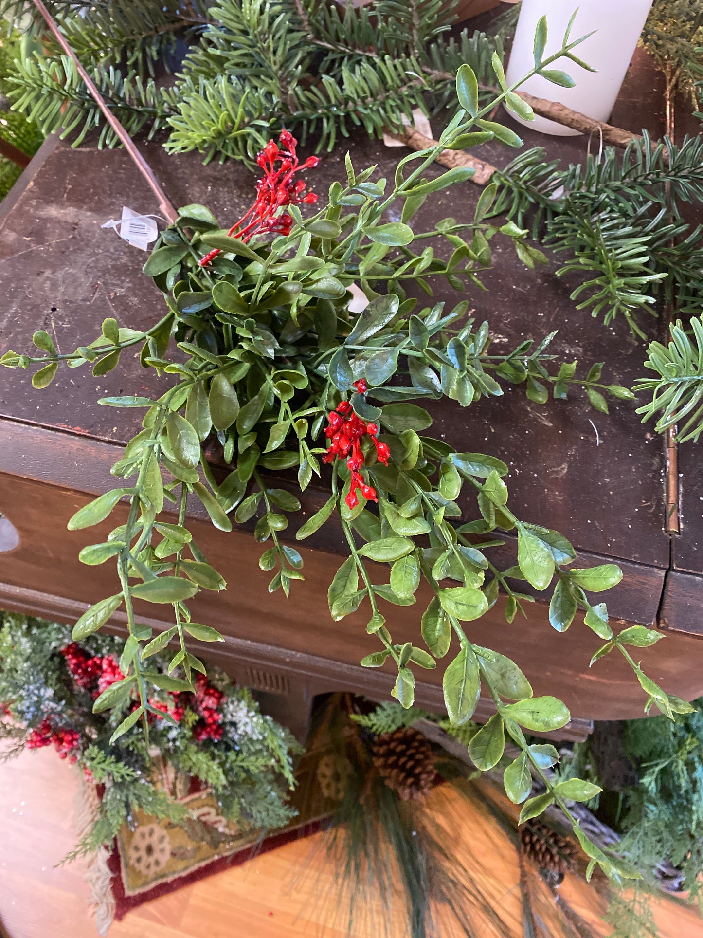 Ruscus Spray with Red Berries (Outdoor)