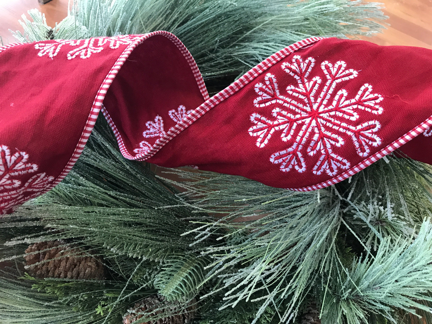 4” x 5 Yds. Wired Embroidered Red & White Snowflake on Red with Red and White Trim