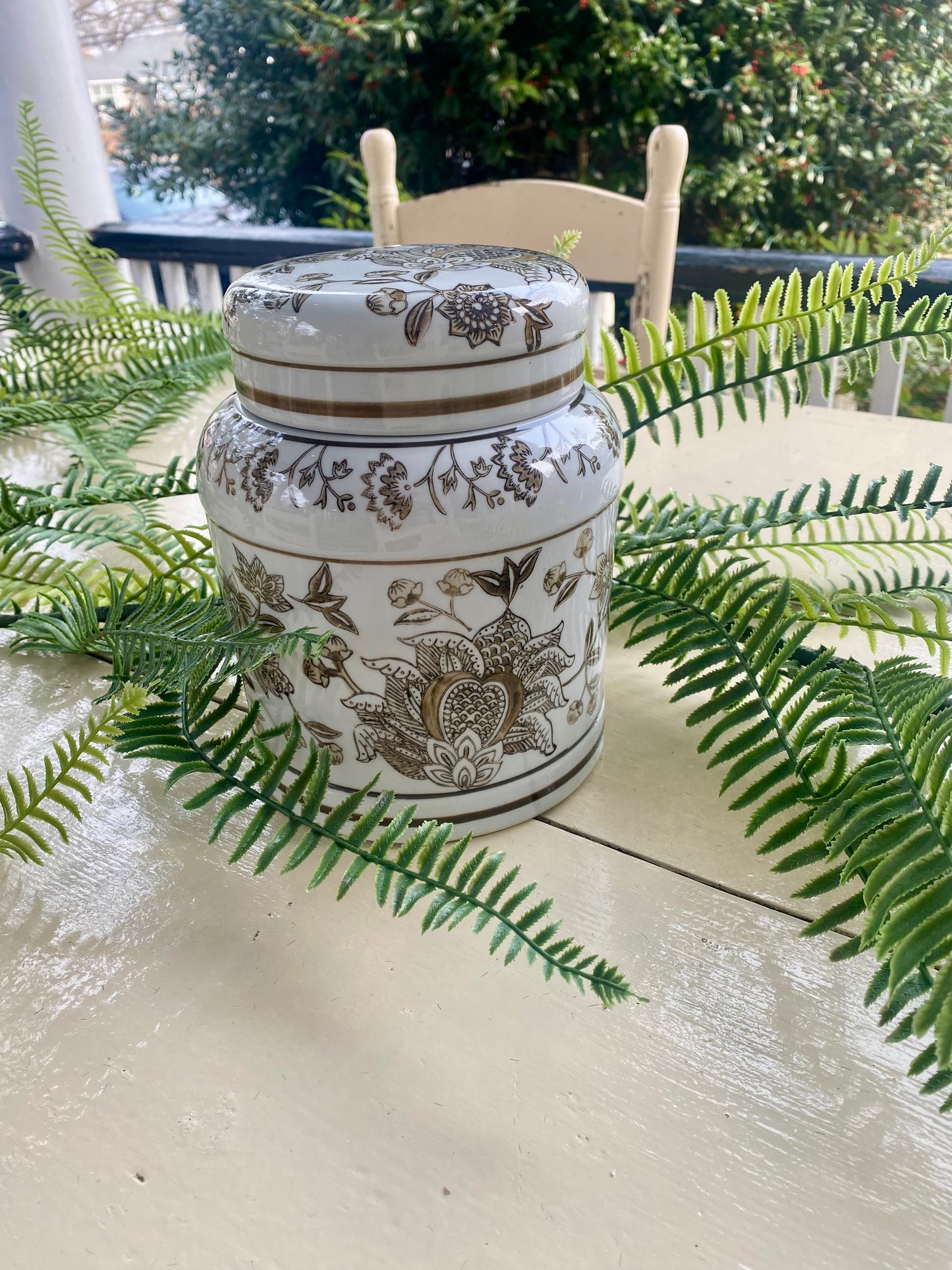 8" Taupe & White Porcelain Chinoiserie Lidded Jar (Small)