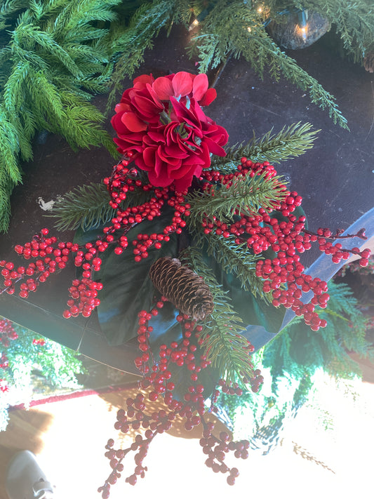 18" Hydrangea Magnolia Leaf Berry Spray