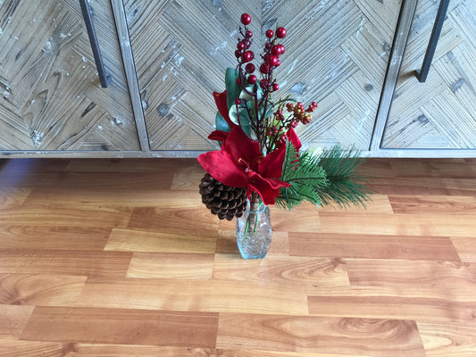 17" Amaryllis Pine Pick